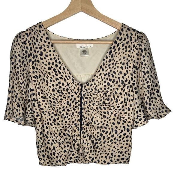 Urban Outfitters Urban Romantics animal print polka dot crop Blouse size small - Picture 1 of 8